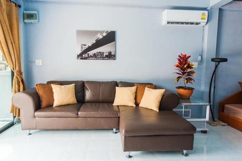 Royal Prince Residence Patong Buitenkant foto