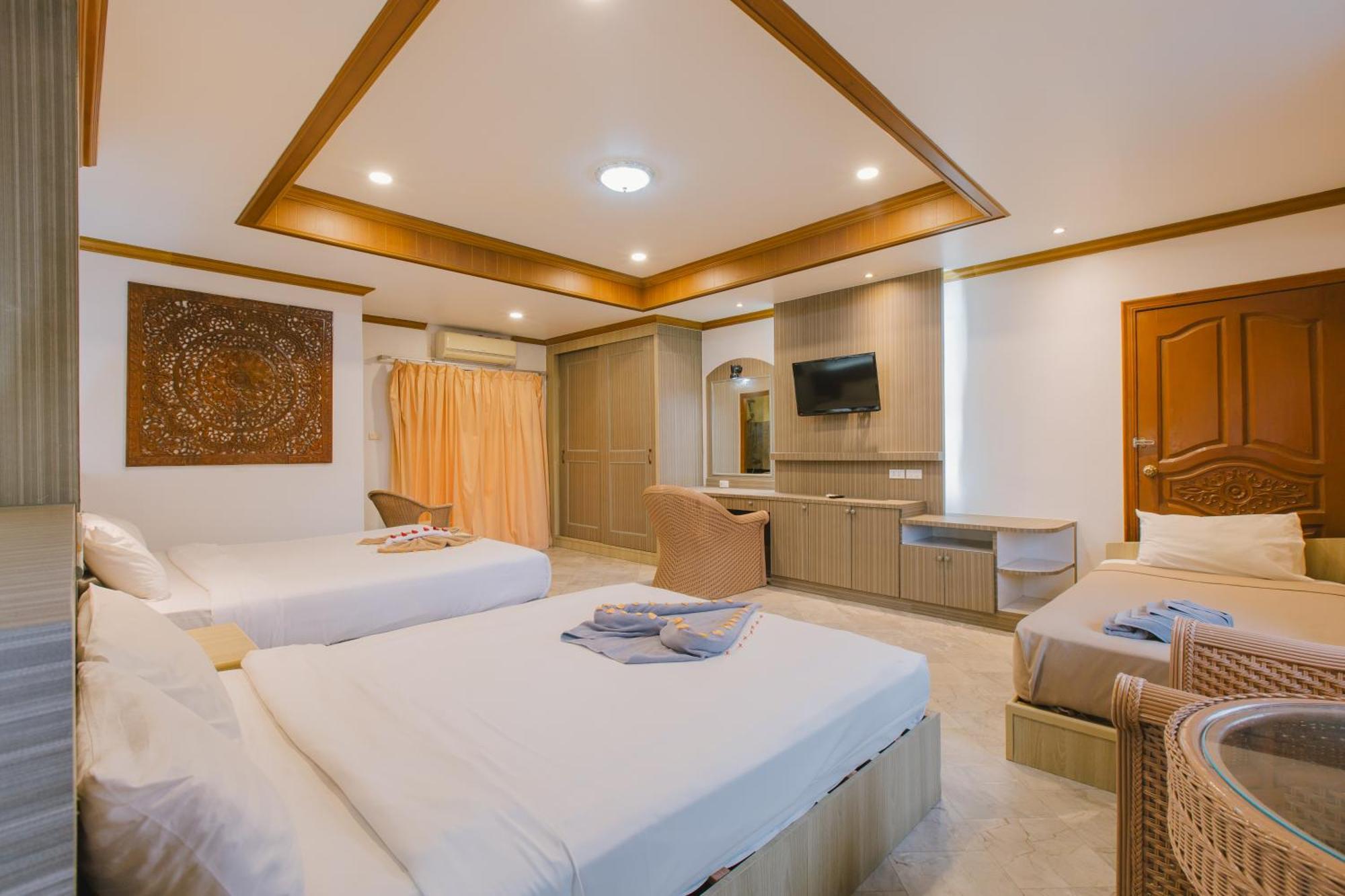 Royal Prince Residence Patong Buitenkant foto