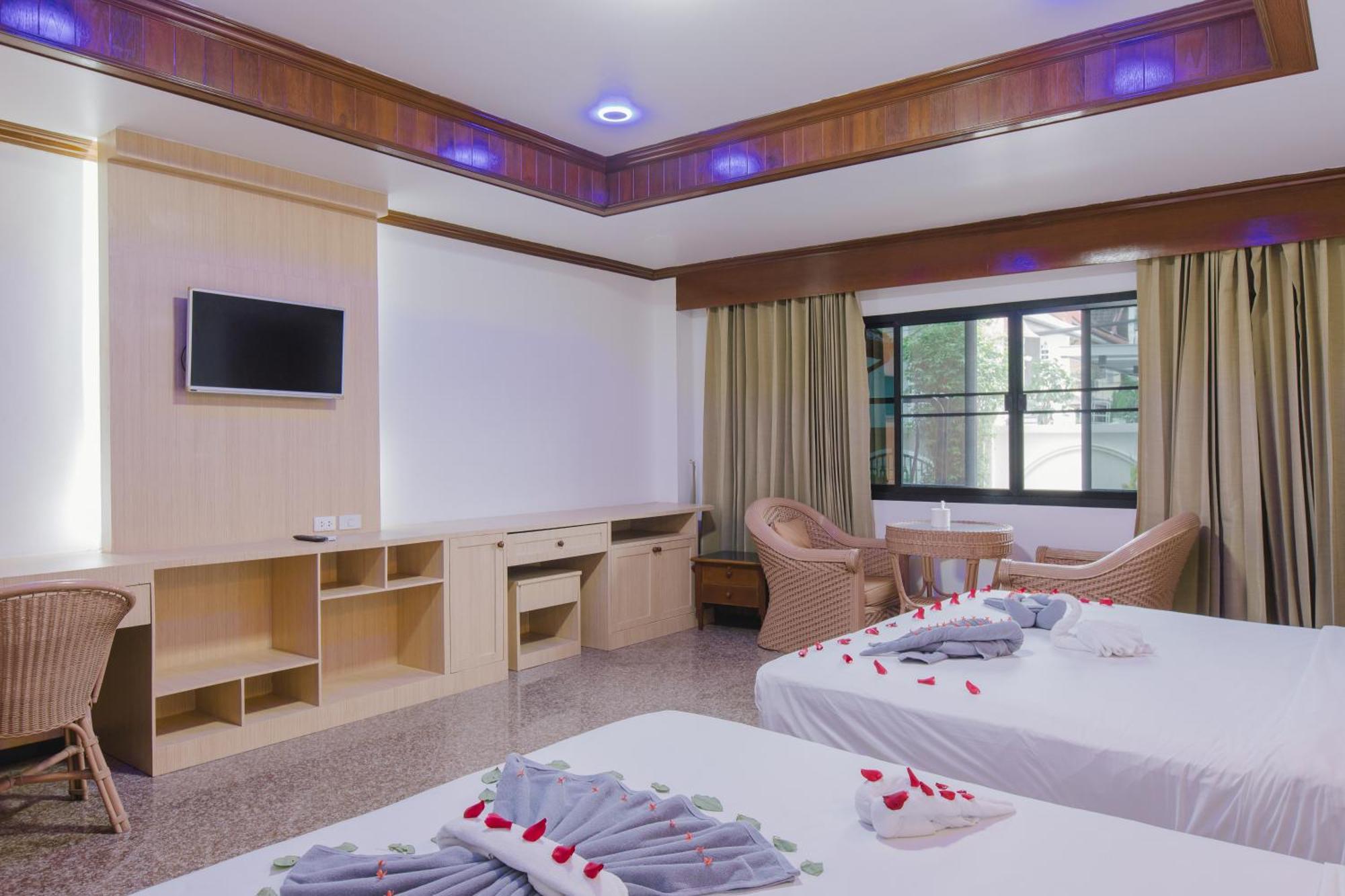 Royal Prince Residence Patong Kamer foto