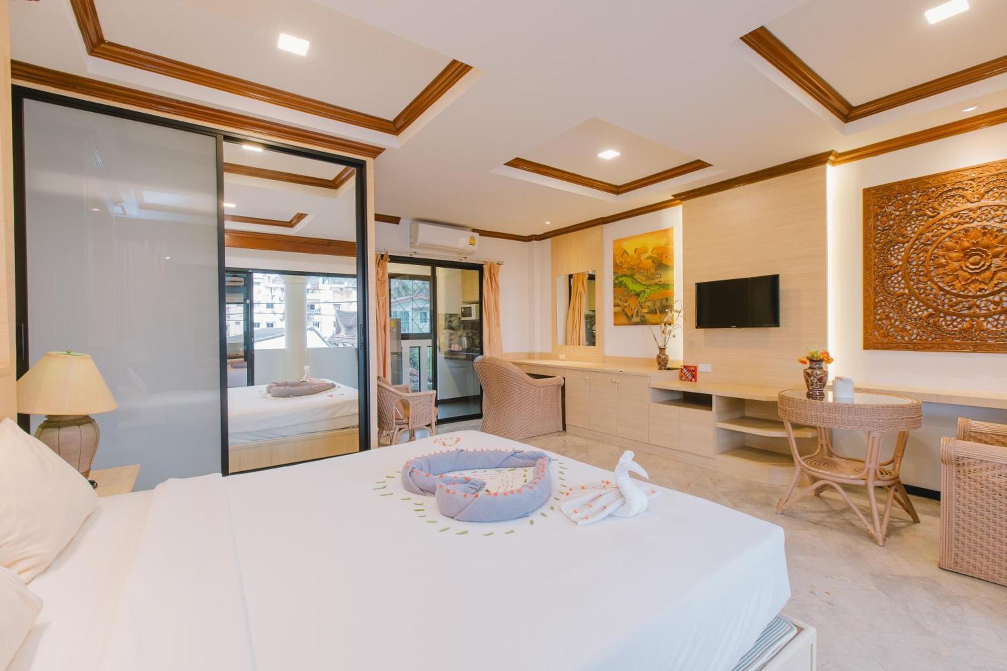 Royal Prince Residence Patong Buitenkant foto