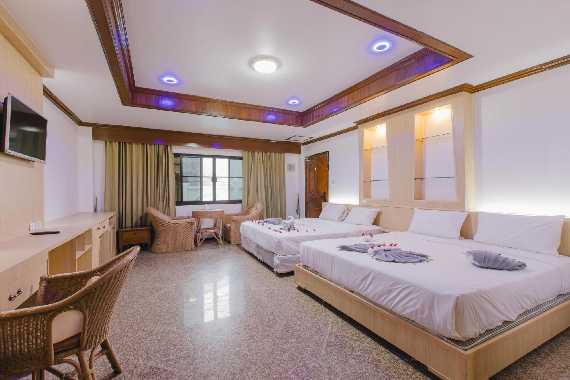 Royal Prince Residence Patong Buitenkant foto